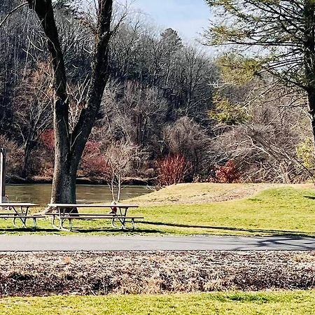 French Broad Overlook آشفيل المظهر الخارجي الصورة