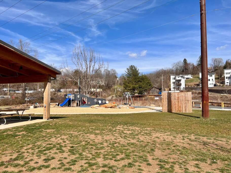 French Broad Overlook آشفيل المظهر الخارجي الصورة