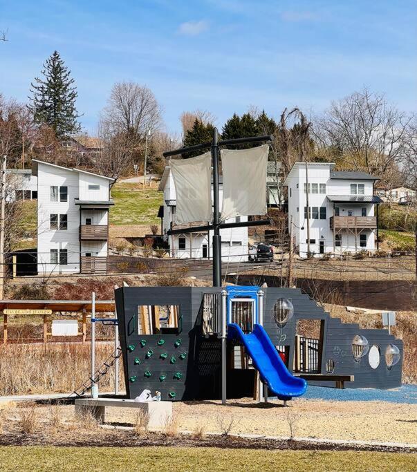 French Broad Overlook آشفيل المظهر الخارجي الصورة